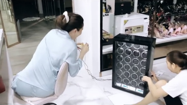 Ngọc Trinh bị tóm sống cảnh ăn sầu riêng lúc nửa đêm, nhìn tướng ngồi mà không nhịn được cười - Ảnh 4.