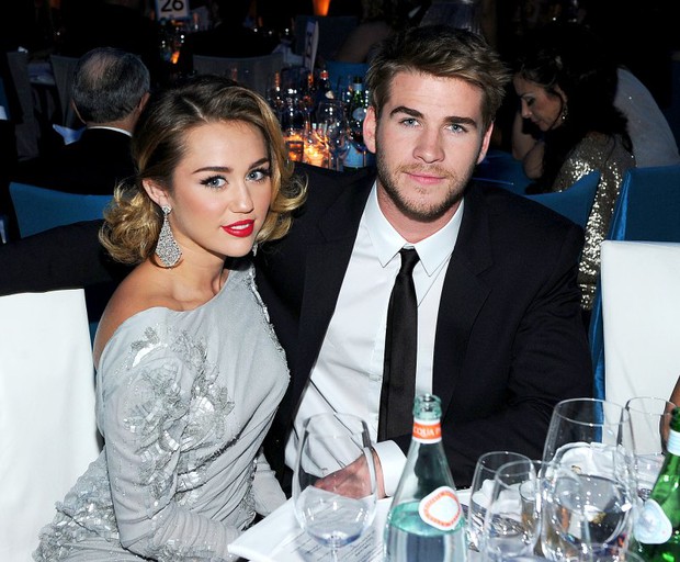 Tình yêu 10 năm xoay vòng Miley Cyrus: Lúc ngoan hiền lúc nổi loạn chấn động, nghi vấn Liam Hemsworth âm mưu kiểm soát - Ảnh 19.