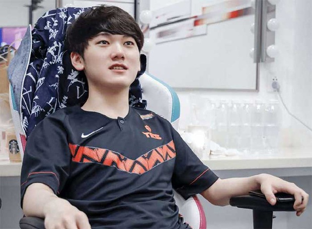 JackeyLove bị phanh phui hẹn hò fan ruột đứng top 2 donate từng tặng 700 triệu, nhưng lại bất ngờ bị phản ứng vì lý do này - Ảnh 4. JackeyLove bị phanh phui hẹn hò fan ruột đứng top 2 donate từng tặng 700 triệu, nhưng lại bất ngờ bị phản ứng vì lý do này - Ảnh 4.