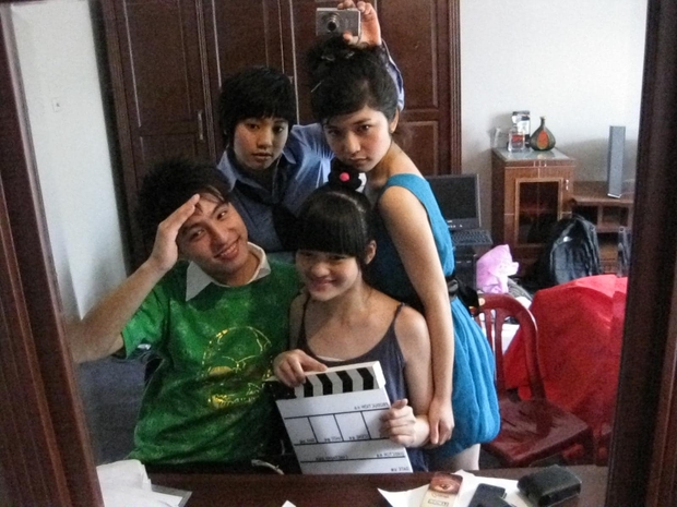 Gái xinh tự khui lại loạt ảnh chưa từng công bố của Bộ Tứ 10A8, nhìn cách ăn mặc ai cũng choáng - Ảnh 5.