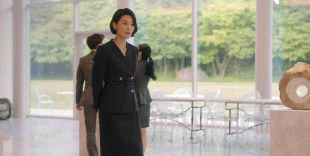 Xem MINE để biết một ngày của cái đồ có hơn 1000 tỷ trông như thế nào? - Ảnh 9.