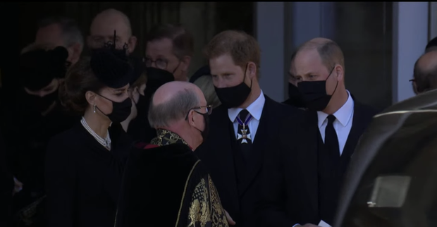 Sau bao lần bị tấn công nói xấu, Công nương Kate vẫn mong muốn chủ động làm hòa với nhà Meghan vì một lý do đặc biệt - Ảnh 3.