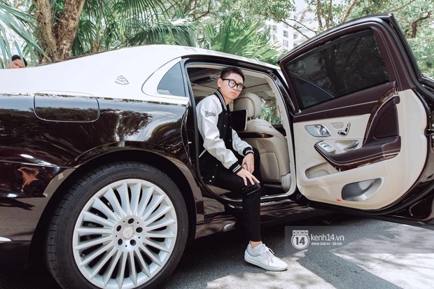 Rich kid Gia Kỳ bất ngờ rao bán 2 chiếc Maybach để ủng hộ Quỹ vaccine Covid-19: Chơi đẹp thật sự! - Ảnh 1. Rich kid Gia Kỳ bất ngờ rao bán 2 chiếc Maybach để ủng hộ Quỹ vaccine Covid-19: Chơi đẹp thật sự! - Ảnh 1.