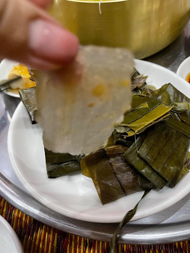 Thấy rao bán bánh bột lọc chỉ 2k/cái, cô gái ham hố đặt về ăn nhưng lúc mở ra mới sốc nặng vì lý do này - Ảnh 4. Thấy rao bán bánh bột lọc chỉ 2k/cái, cô gái ham hố đặt về ăn nhưng lúc mở ra mới sốc nặng vì lý do này - Ảnh 4.