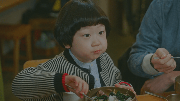 4 nhóc tì siêu cưng ở phim Hàn: Tiểu Lee Min Ho diễn cực đỉnh, 3 bé còn lại ai cũng muốn bắt về nuôi - Ảnh 9.