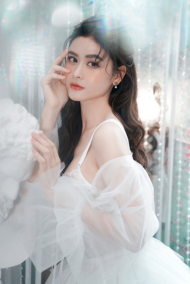 Trương Quỳnh Anh xác nhận vừa phẫu thuật tuyến giáp, hé lộ tình trạng hiện tại và tung bộ ảnh comeback nhan sắc đáng gờm - Ảnh 4. Trương Quỳnh Anh xác nhận vừa phẫu thuật tuyến giáp, hé lộ tình trạng hiện tại và tung bộ ảnh comeback nhan sắc đáng gờm - Ảnh 4.