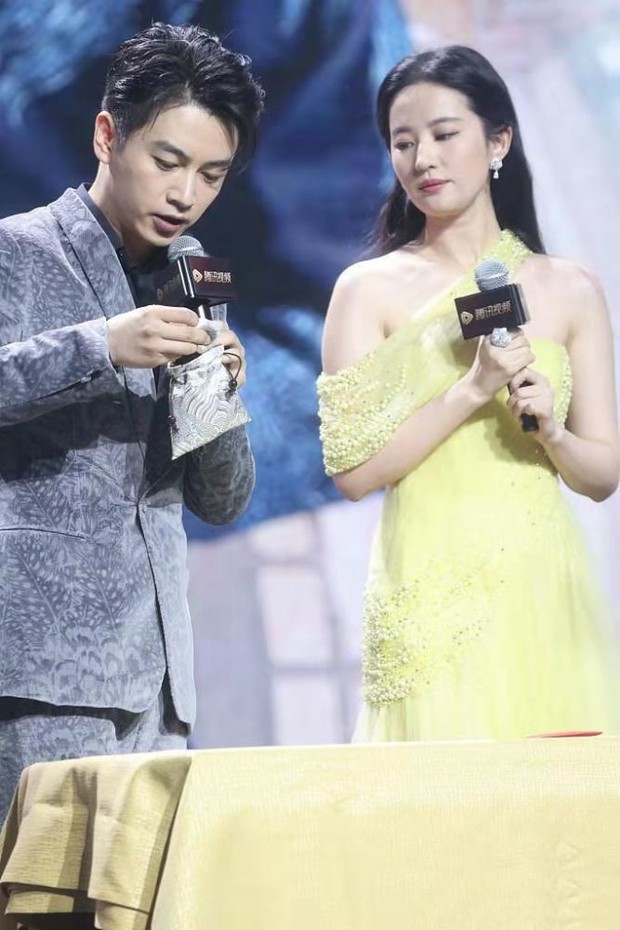 Nhìn ảnh không PTS mới thấy Lưu Diệc Phi lừa Cnet ngoạn mục thế nào, visual chẳng thể trở lại thời kỳ đỉnh cao trước đây - Ảnh 5. Nhìn ảnh không PTS mới thấy Lưu Diệc Phi lừa Cnet ngoạn mục thế nào, visual chẳng thể trở lại thời kỳ đỉnh cao trước đây - Ảnh 5.