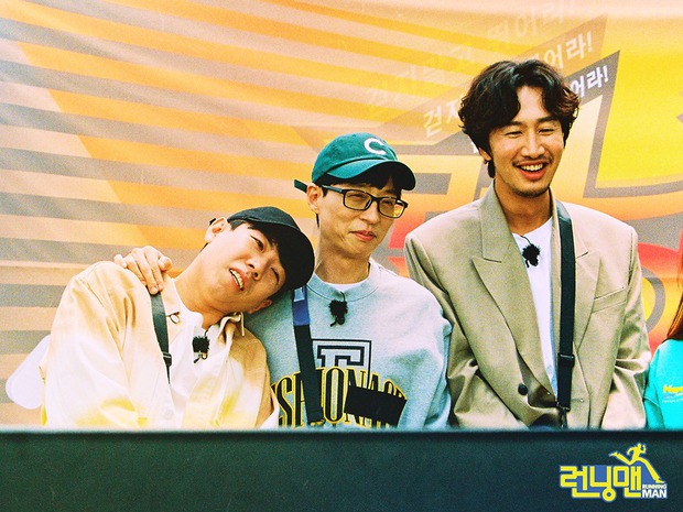 Bộ ảnh xúc động, đẹp như mơ của Lee Kwang Soo trong tập cuối ghi hình Running Man - Ảnh 7. Bộ ảnh xúc động, đẹp như mơ của Lee Kwang Soo trong tập cuối ghi hình Running Man - Ảnh 7.