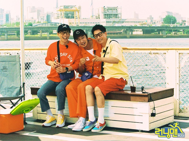 Bộ ảnh xúc động, đẹp như mơ của Lee Kwang Soo trong tập cuối ghi hình Running Man - Ảnh 8. Bộ ảnh xúc động, đẹp như mơ của Lee Kwang Soo trong tập cuối ghi hình Running Man - Ảnh 8.