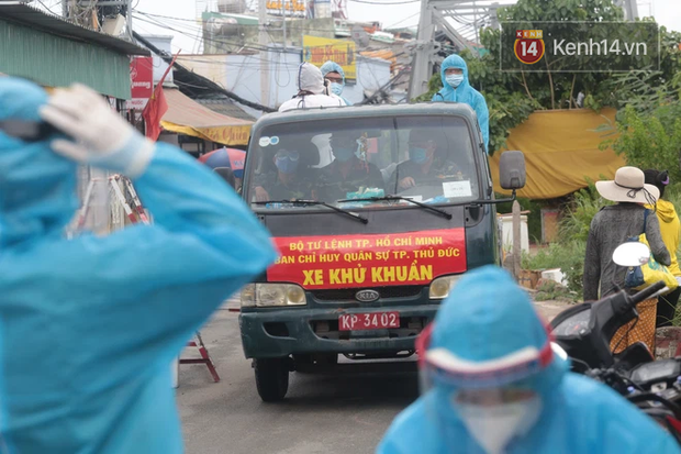 NÓNG: TP.HCM phát hiện thêm 5 trường hợp mắc Covid-19 liên quan chuỗi xưởng cơ khí tại Hóc Môn - Ảnh 2.