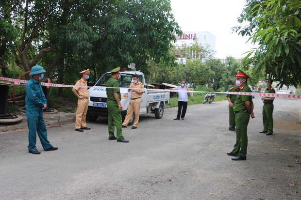 Hà Tĩnh tiếp tục ghi nhận thêm 7 trường hợp dương tính với SARS-CoV-2 - Ảnh 1. Hà Tĩnh tiếp tục ghi nhận thêm 7 trường hợp dương tính với SARS-CoV-2 - Ảnh 1.