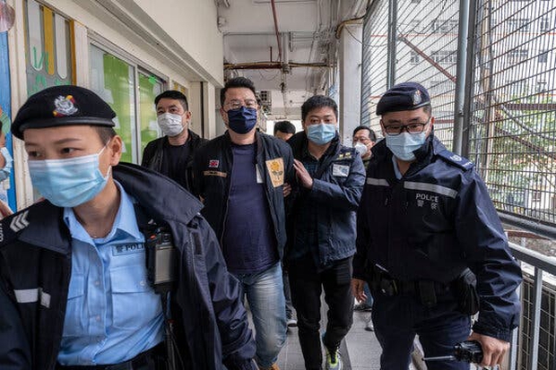 Nghỉ việc 15 năm trước nhưng vẫn bị đổ tội nhận 1,6 tỷ tiền lương, thanh niên vô tình giúp cảnh sát tóm được 3 trùm lừa đảo địa phương - Ảnh 2. Nghỉ việc 15 năm trước nhưng vẫn bị đổ tội nhận 1,6 tỷ tiền lương, thanh niên vô tình giúp cảnh sát tóm được 3 trùm lừa đảo địa phương - Ảnh 2.