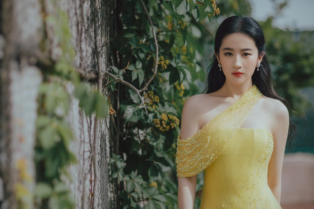 Nhìn ảnh không PTS mới thấy Lưu Diệc Phi lừa Cnet ngoạn mục thế nào, visual chẳng thể trở lại thời kỳ đỉnh cao trước đây - Ảnh 2. Nhìn ảnh không PTS mới thấy Lưu Diệc Phi lừa Cnet ngoạn mục thế nào, visual chẳng thể trở lại thời kỳ đỉnh cao trước đây - Ảnh 2.
