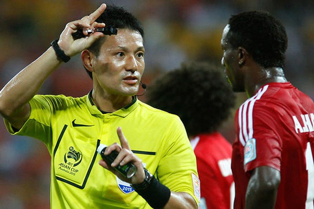 Profile trọng tài Nhật Bản bắt chính trận Malaysia vs Việt Nam: Từng đến V.League làm việc, gắn với kỷ niệm đáng quên của HLV Park Hang-seo - Ảnh 1. Profile trọng tài Nhật Bản bắt chính trận Malaysia vs Việt Nam: Từng đến V.League làm việc, gắn với kỷ niệm đáng quên của HLV Park Hang-seo - Ảnh 1.