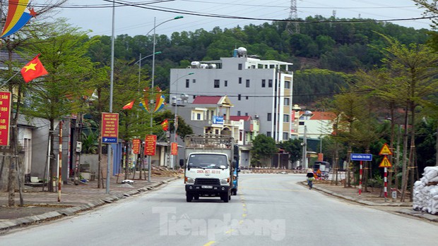 Nhà hàng, quán ăn ở Hải Dương được mở cửa trở lại từ 12/6 - Ảnh 1. Nhà hàng, quán ăn ở Hải Dương được mở cửa trở lại từ 12/6 - Ảnh 1.
