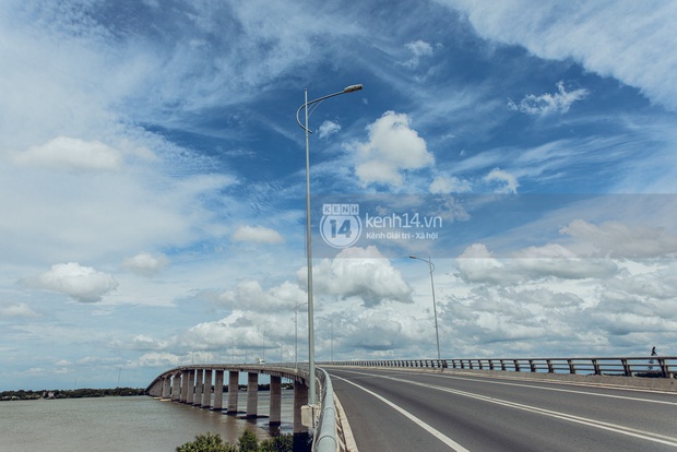 Trực tiếp đến Tiền Giang: Đau lòng khi thấy nhà Hồ Văn Cường bị bỏ hoang, hàng xóm kể lâu rồi không thấy bố mẹ ruột và Phi Nhung về thăm - Ảnh 4. Trực tiếp đến Tiền Giang: Đau lòng khi thấy nhà Hồ Văn Cường bị bỏ hoang, hàng xóm kể lâu rồi không thấy bố mẹ ruột và Phi Nhung về thăm - Ảnh 4.