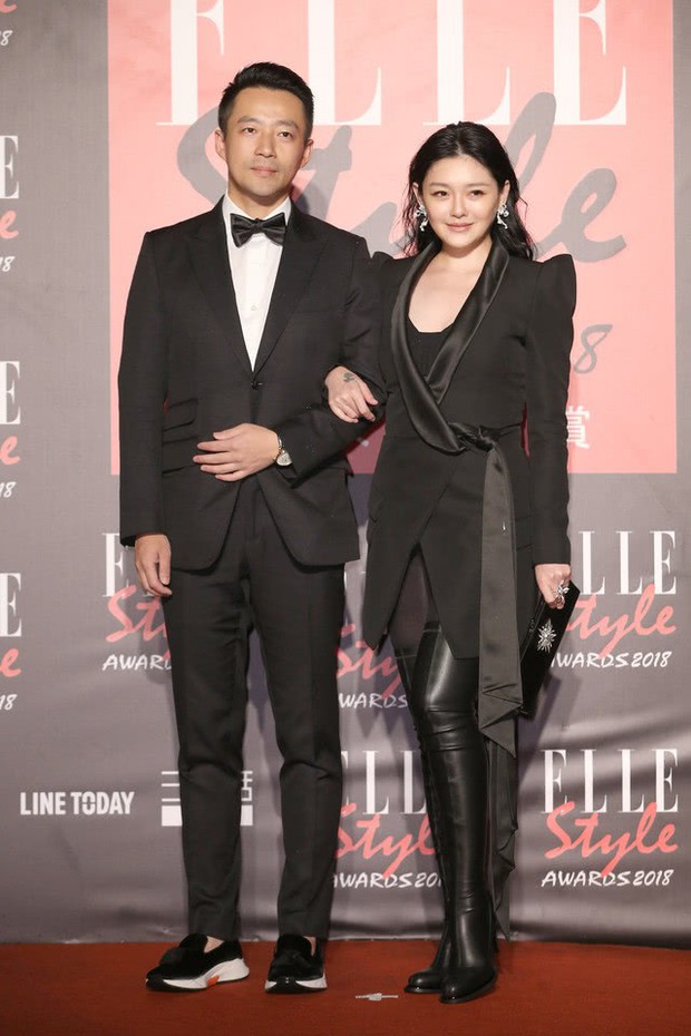 Đám cưới 10 năm trước của Đại S là trò cười Cbiz: 49 ngày đã kết hôn, bị bóc mẽ ê chề và 1001 drama khóc ngất trong nhà vệ sinh - Ảnh 2.