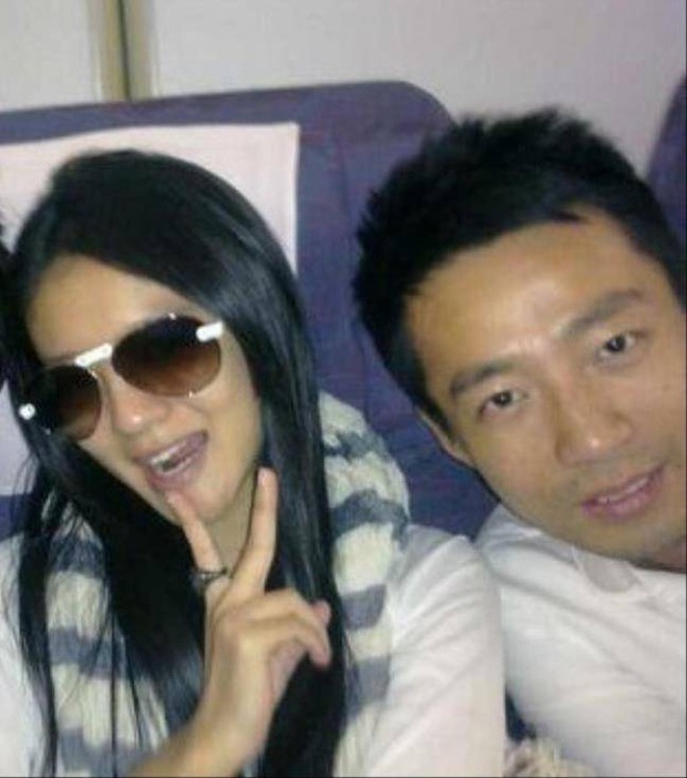 Đám cưới 10 năm trước của Đại S là trò cười Cbiz: 49 ngày đã kết hôn, bị bóc mẽ ê chề và 1001 drama khóc ngất trong nhà vệ sinh - Ảnh 4.