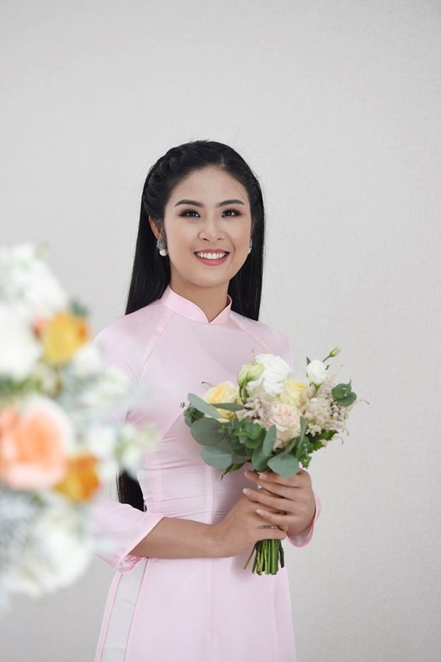 Hoa hậu Ngọc Hân chính thức hé lộ váy cưới, chỉ 1 chi tiết đã chứng minh hôn lễ hoành tráng đến tới nơi rồi! - Ảnh 4.
