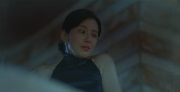 Rộ giả thuyết mợ cả Seo Hyun là trùm cuối ở Mine, mượn tay Lee Bo Young tiêu diệt luôn đối thủ? - Ảnh 5.