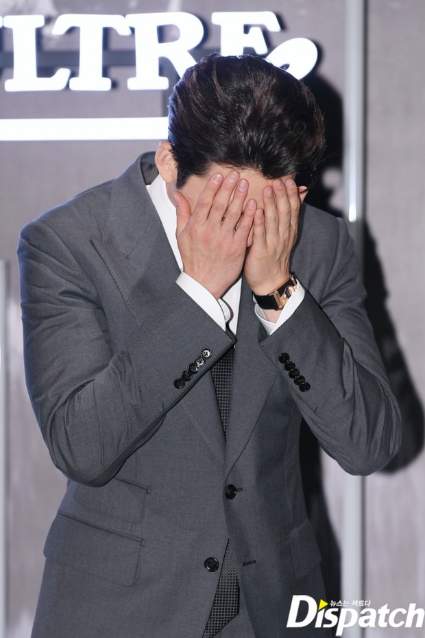 Kim Woo Bin lột xác tại sự kiện sau 3 năm ung thư: Visual trở lại thời The Heirs, phong thái tổng tài chấp ống kính phóng viên - Ảnh 4. Kim Woo Bin lột xác tại sự kiện sau 3 năm ung thư: Visual trở lại thời The Heirs, phong thái tổng tài chấp ống kính phóng viên - Ảnh 4.