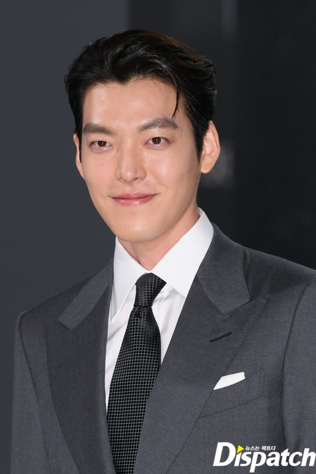 Kim Woo Bin lột xác tại sự kiện sau 3 năm ung thư: Visual trở lại thời The Heirs, phong thái tổng tài chấp ống kính phóng viên - Ảnh 2. Kim Woo Bin lột xác tại sự kiện sau 3 năm ung thư: Visual trở lại thời The Heirs, phong thái tổng tài chấp ống kính phóng viên - Ảnh 2.