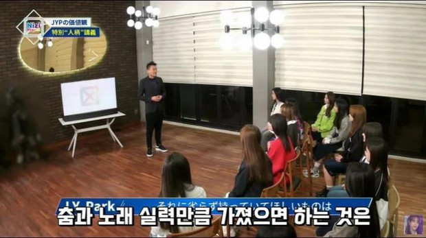 JYP bị netizen mỉa mai vì liên tục rao giảng nhân cách Idol nhưng gà nhà lại thay nhau dính phốt - Ảnh 6. JYP bị netizen mỉa mai vì liên tục rao giảng nhân cách Idol nhưng gà nhà lại thay nhau dính phốt - Ảnh 6.