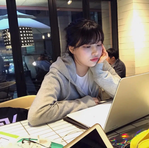 Sinh viên mới ra trường: Lương tháng 12 triệu thì bao giờ mới giàu? - Ảnh 2. Sinh viên mới ra trường: Lương tháng 12 triệu thì bao giờ mới giàu? - Ảnh 2.