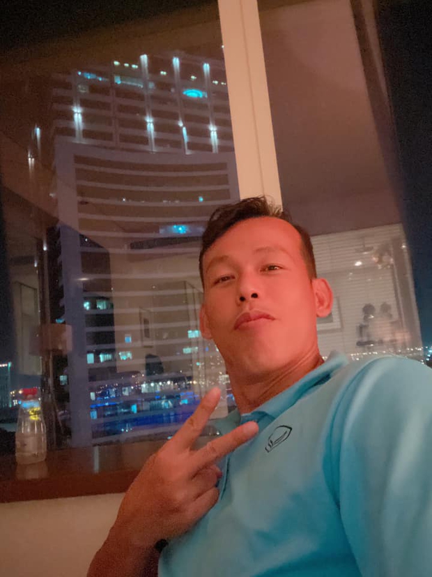 Dàn cầu thủ nam thần đối mặt với lùm xùm: Người tranh thủ làm giàu, người đúng chuẩn chồng quốc dân - Ảnh 23.