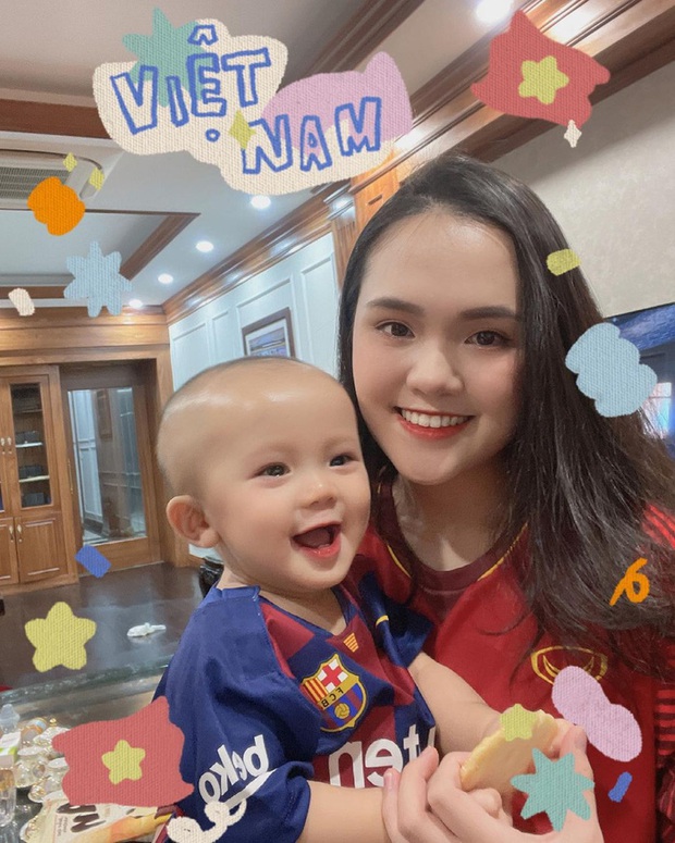 Trực tiếp từ UAE: Tuyển Việt Nam trở về nước, Bộ Y tế đồng ý đề xuất thời gian cách ly 7 ngày với các thành viên đội tuyển - Ảnh 1. Trực tiếp từ UAE: Tuyển Việt Nam trở về nước, Bộ Y tế đồng ý đề xuất thời gian cách ly 7 ngày với các thành viên đội tuyển - Ảnh 1.