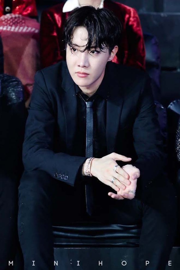 j-hope-dance7-1623831665607841494525.jpg