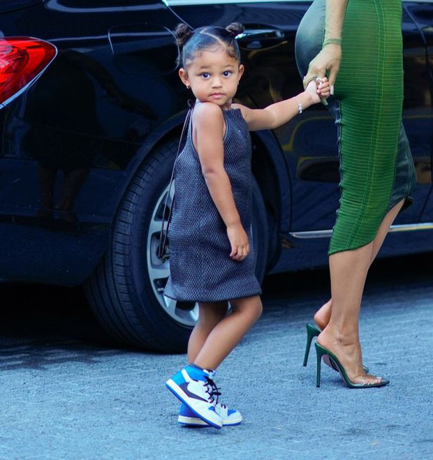 Sau 2 năm toang vì tiểu tam, Kylie Jenner và Travis Scott chính thức tái hợp, cách chàng gọi nàng báo hiệu tin vui? - Ảnh 4. Sau 2 năm toang vì tiểu tam, Kylie Jenner và Travis Scott chính thức tái hợp, cách chàng gọi nàng báo hiệu tin vui? - Ảnh 4.