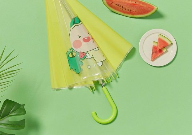 Kakao Friends có 8 món phụ kiện mùa hè cưng xỉu: Từ khuôn làm đá đến đủ loại quạt xinh quá trời - Ảnh 4.