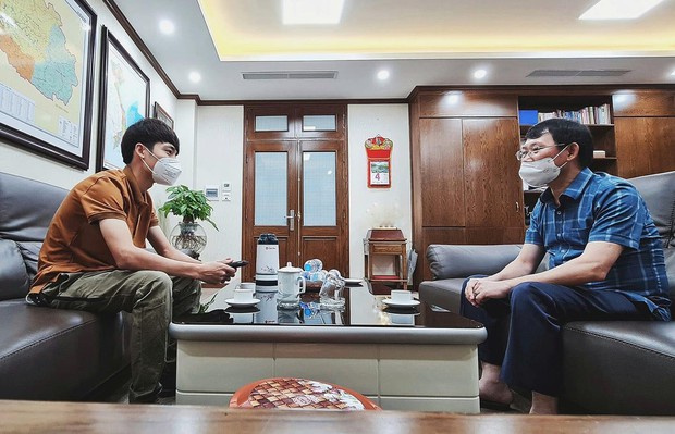 Câu chuyện về tình người từ ký ức của những phóng viên lao vào tâm dịch Bắc Giang - Ảnh 4. Câu chuyện về tình người từ ký ức của những phóng viên lao vào tâm dịch Bắc Giang - Ảnh 4.
