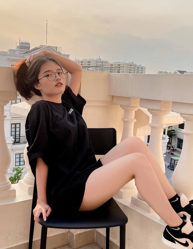 Hường Lulii - Nữ streamer trong sáng ngày nào bỗng chốc khoe nhiều da thịt, theo đuổi hình ảnh ngày càng sexy hơn! - Ảnh 7.