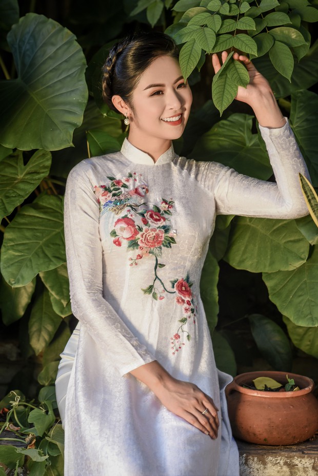 Thẩm mỹ viện bị phạt vì 31 người tụ tập giữa dịch, Á hậu Ngọc Thảo và Hoa hậu Ngọc Hân làm rõ nghi vấn có mặt tại đây - Ảnh 5. Thẩm mỹ viện bị phạt vì 31 người tụ tập giữa dịch, Á hậu Ngọc Thảo và Hoa hậu Ngọc Hân làm rõ nghi vấn có mặt tại đây - Ảnh 5.