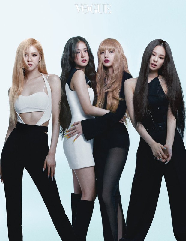 BLACKPINK chuẩn bị ra album mới, có tận 12 phiên bản nhưng lại làm fan hụt hẫng toàn tập - Ảnh 2. BLACKPINK chuẩn bị ra album mới, có tận 12 phiên bản nhưng lại làm fan hụt hẫng toàn tập - Ảnh 2.