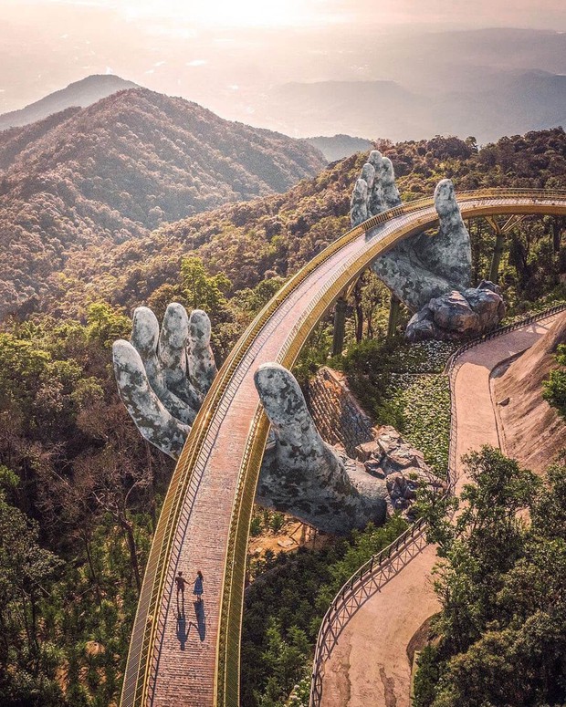Clip: Địa điểm “kinh dị” trên Google Maps đang khiến người nước ngoài sửng sốt, người Việt xem xong nhận ra ở ngay nước mình! - Ảnh 4. Clip: Địa điểm “kinh dị” trên Google Maps đang khiến người nước ngoài sửng sốt, người Việt xem xong nhận ra ở ngay nước mình! - Ảnh 4.