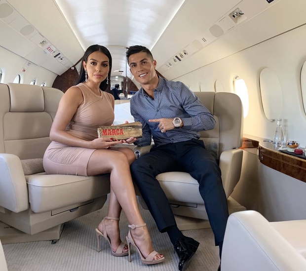 Chuyện cổ tích của Georgina Rodriguez: Cô nhân viên quèn tại Gucci trở thành bạn gái của Cristiano Ronaldo - Ảnh 3. Chuyện cổ tích của Georgina Rodriguez: Cô nhân viên quèn tại Gucci trở thành bạn gái của Cristiano Ronaldo - Ảnh 3.
