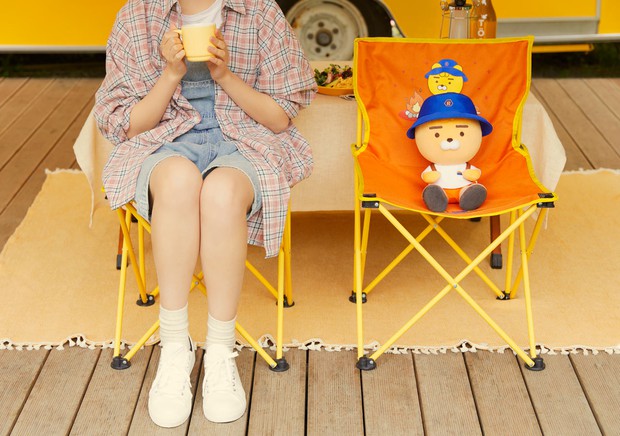 Kakao Friends có 8 món phụ kiện mùa hè cưng xỉu: Từ khuôn làm đá đến đủ loại quạt xinh quá trời - Ảnh 20.