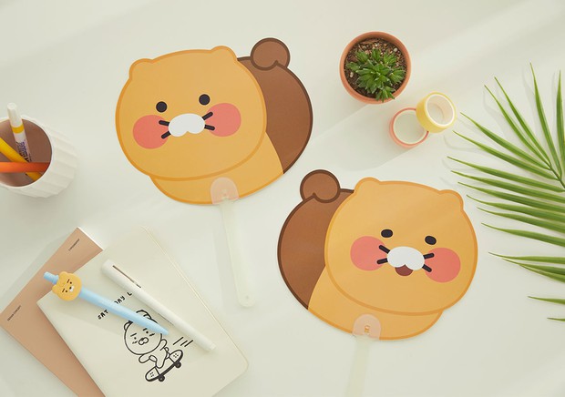 Kakao Friends có 8 món phụ kiện mùa hè cưng xỉu: Từ khuôn làm đá đến đủ loại quạt xinh quá trời - Ảnh 9.
