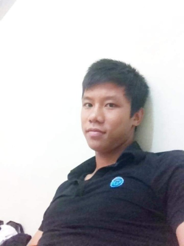 Loạt ảnh bị đào lại của các tuyển thủ Việt Nam khiến fan phì cười: Ai cũng có một thời trẻ trâu - Ảnh 4. Loạt ảnh bị đào lại của các tuyển thủ Việt Nam khiến fan phì cười: Ai cũng có một thời trẻ trâu - Ảnh 4.
