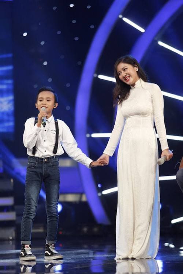 Văn Mai Hương là người góp phần giúp Hồ Văn Cường gặp được mẹ nuôi Phi Nhung - Ảnh 8. Văn Mai Hương là người góp phần giúp Hồ Văn Cường gặp được mẹ nuôi Phi Nhung - Ảnh 8.