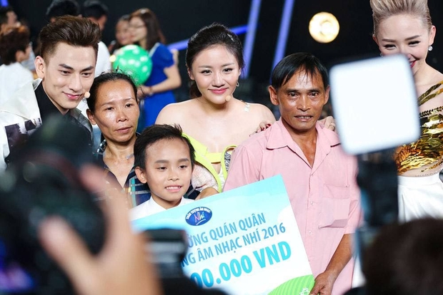 Văn Mai Hương là người góp phần giúp Hồ Văn Cường gặp được mẹ nuôi Phi Nhung - Ảnh 10. Văn Mai Hương là người góp phần giúp Hồ Văn Cường gặp được mẹ nuôi Phi Nhung - Ảnh 10.
