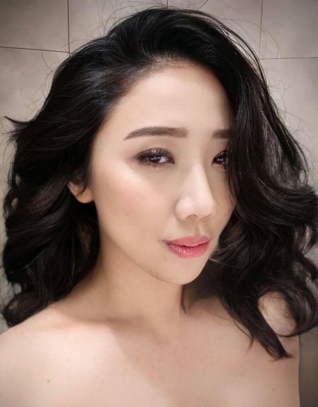 Sao nam Vbiz mà giả gái thì cũng bén lắm chứ tưởng: Sơn Tùng gây thương nhớ còn Trấn Thành thì khác gì Tóc Tiên - Ảnh 1. Sao nam Vbiz mà giả gái thì cũng bén lắm chứ tưởng: Sơn Tùng gây thương nhớ còn Trấn Thành thì khác gì Tóc Tiên - Ảnh 1.