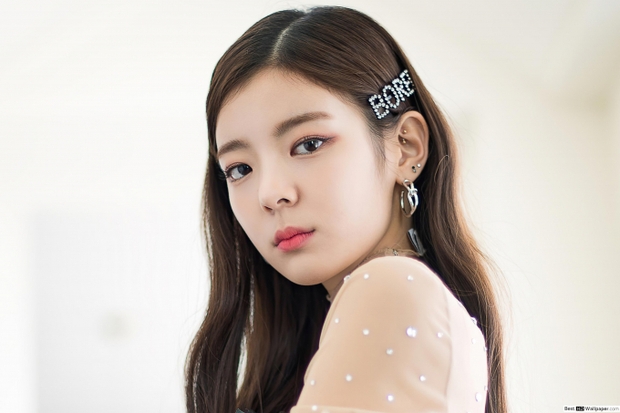 Idol thị phi Lia (ITZY): Gây tranh cãi với kỹ năng kém nhất nhóm chưa đủ, còn vướng phải scandal bạo lực học đường - Ảnh 8. Idol thị phi Lia (ITZY): Gây tranh cãi với kỹ năng kém nhất nhóm chưa đủ, còn vướng phải scandal bạo lực học đường - Ảnh 8.