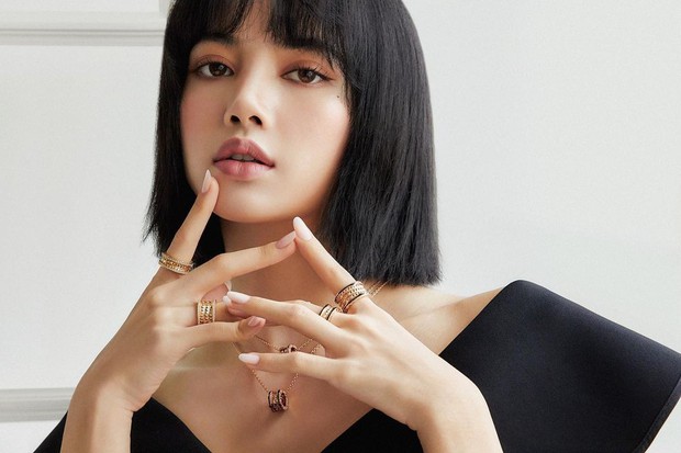 Theo bạn, ai trong BLACKPINK mới thực sự là người nắm trùm mảng thời trang của nhóm? - Ảnh 10. Theo bạn, ai trong BLACKPINK mới thực sự là người nắm trùm mảng thời trang của nhóm? - Ảnh 10.