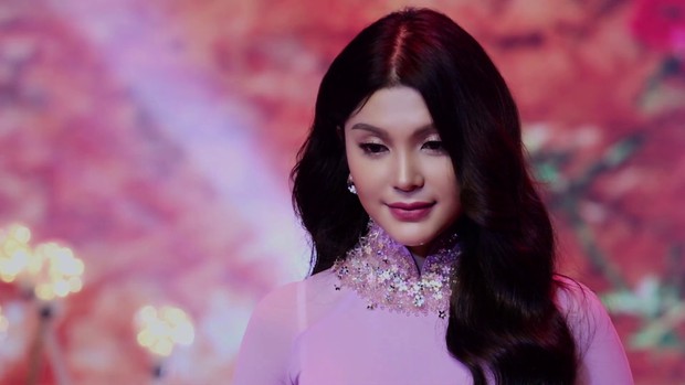 Lily Chen: Nàng Ngọc nữ bolero dịu dàng trên sân khấu, sexy đến nghẹt thở ở ngoài đời - Ảnh 2. Lily Chen: Nàng Ngọc nữ bolero dịu dàng trên sân khấu, sexy đến nghẹt thở ở ngoài đời - Ảnh 2.