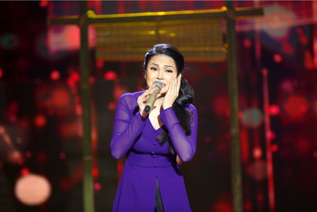 Lily Chen: Nàng Ngọc nữ bolero dịu dàng trên sân khấu, sexy đến nghẹt thở ở ngoài đời - Ảnh 1. Lily Chen: Nàng Ngọc nữ bolero dịu dàng trên sân khấu, sexy đến nghẹt thở ở ngoài đời - Ảnh 1.