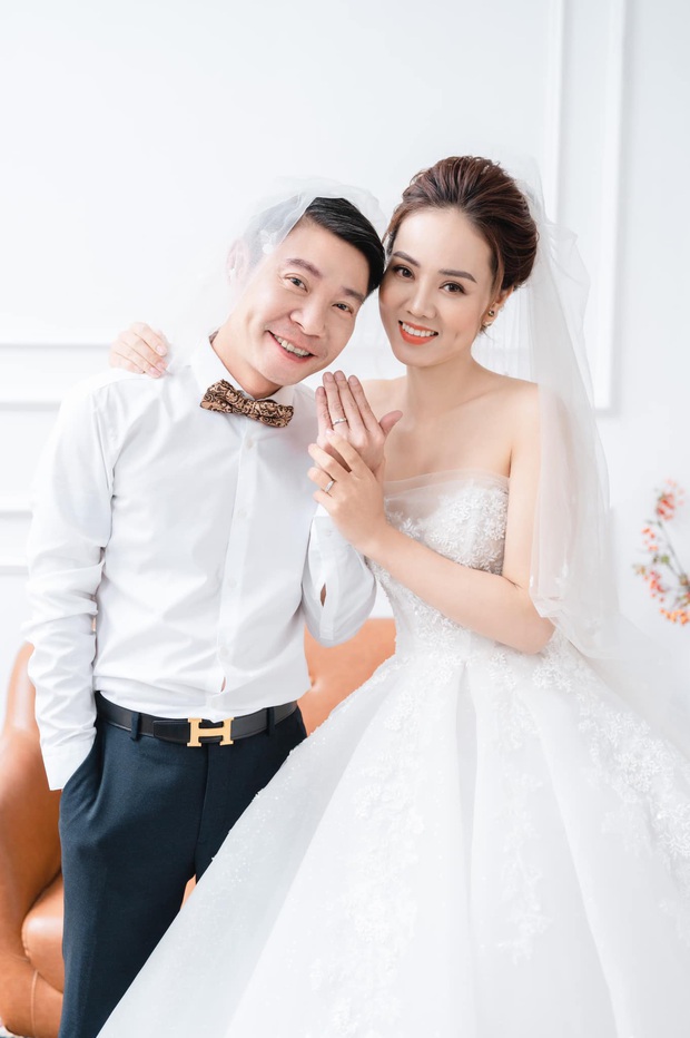 Vợ trẻ kém 15 tuổi của NS Công Lý tiết lộ bị lừa ngay lần đầu gặp nhau, đúng là ghét của nào trời trao của ấy - Ảnh 4. Vợ trẻ kém 15 tuổi của NS Công Lý tiết lộ bị lừa ngay lần đầu gặp nhau, đúng là ghét của nào trời trao của ấy - Ảnh 4.